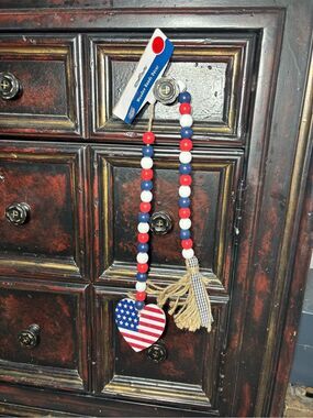 New Wooden Beaded Garland Patriotic Red, White & Blue Beaded Heart Garland -